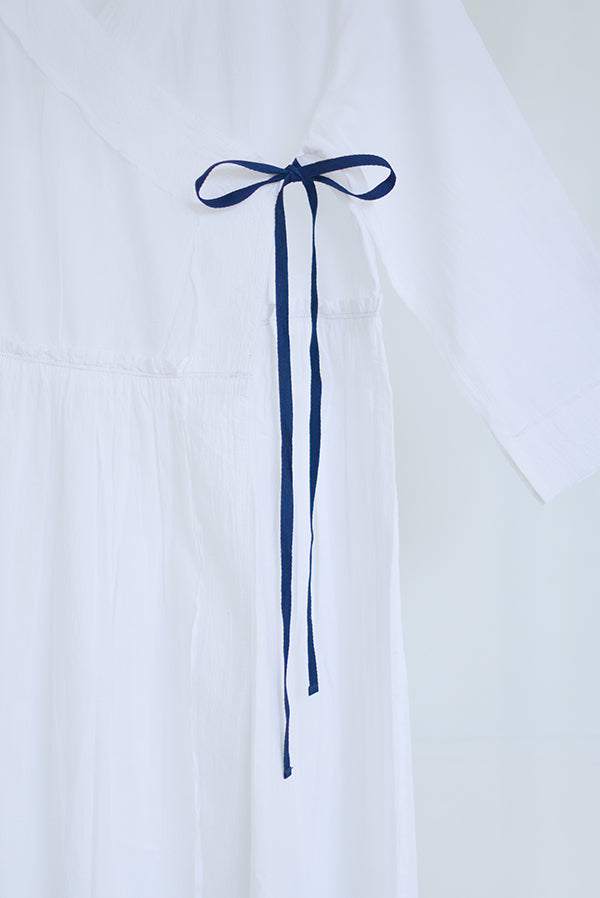 Angrakha Cloud white