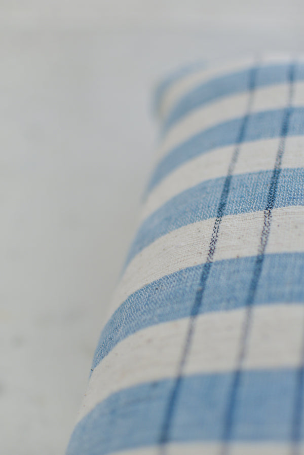 TWO TONE CUSHION