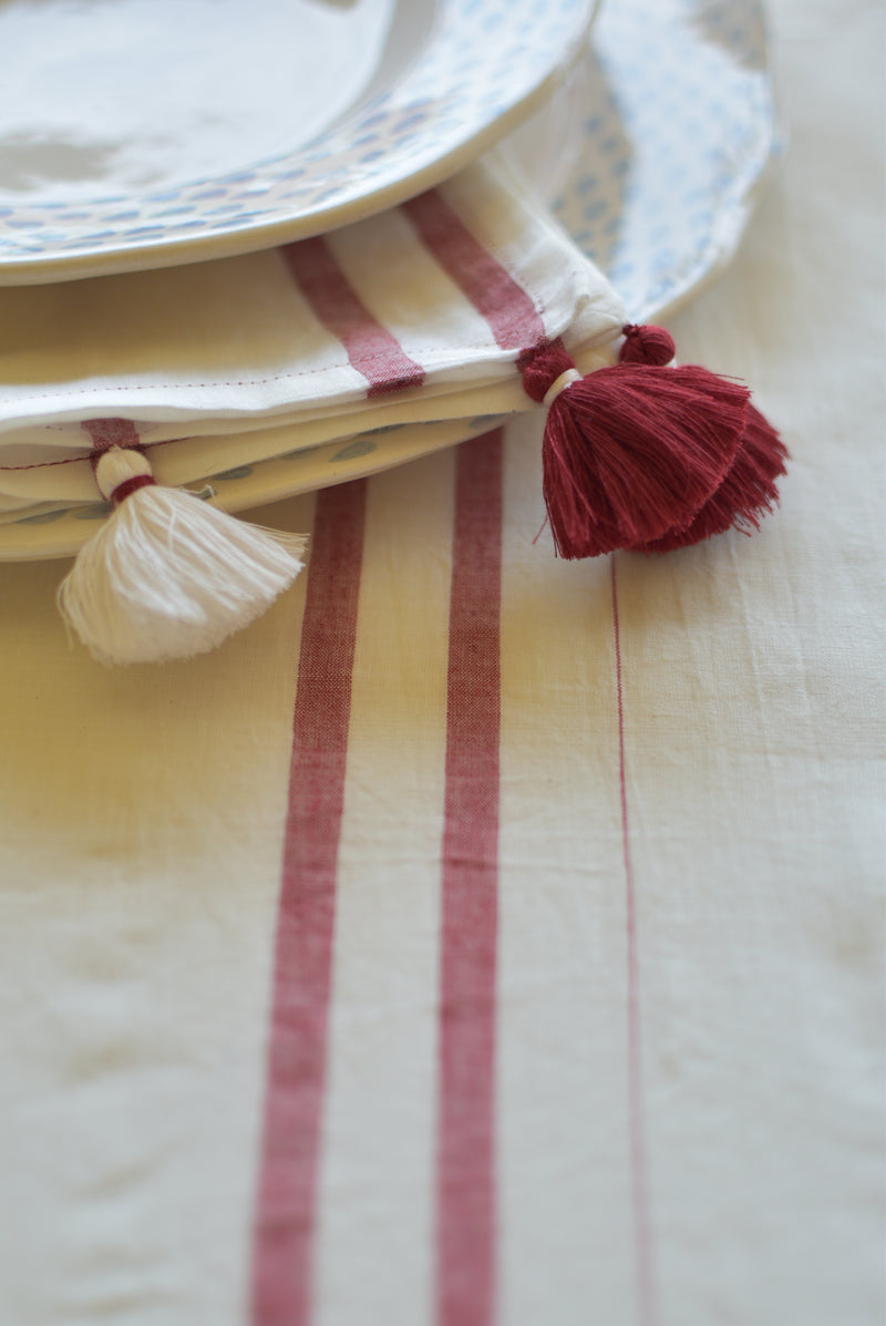 MARGIN NAPKIN RED