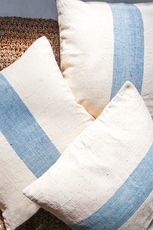 Suti looms cushion  Uni Stripe
