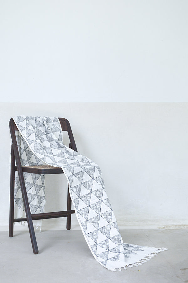 Malkha Scarf White